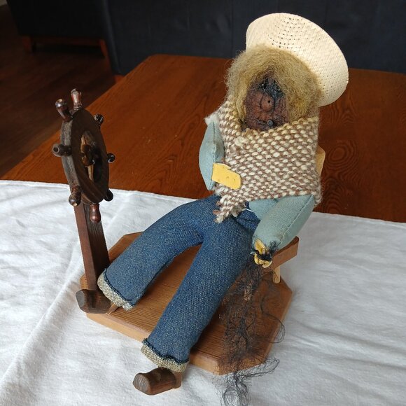 Vintage Apple Head Fisherman Stamped 1979 & by company "An Original Apple Folk" - Picture 1 of 6